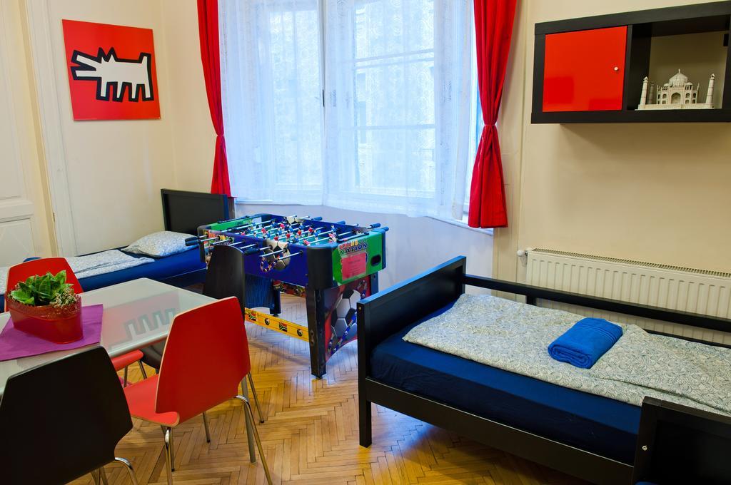 Animation City Hostel Budapest Bagian luar foto